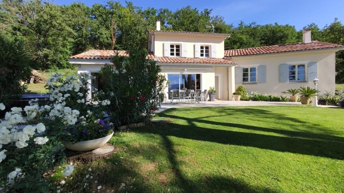 La Villa Moursoise 4 Etoiles Exterior foto